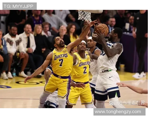 湖人球队引进新秀后卫,年轻球员迎来黄金机会 湖人球队引进新秀后卫,年轻球员迎来黄金机会
